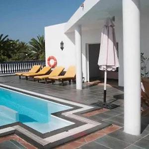 https://villas-del-mar-puerto-calero.puertodelcarmen-hotels.org