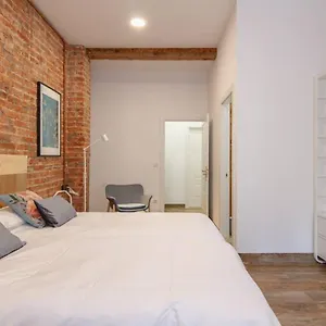 https://casco-viejo-junto-a-la-plaza-nueva-y-unamuno.basquecountryhotels.org
